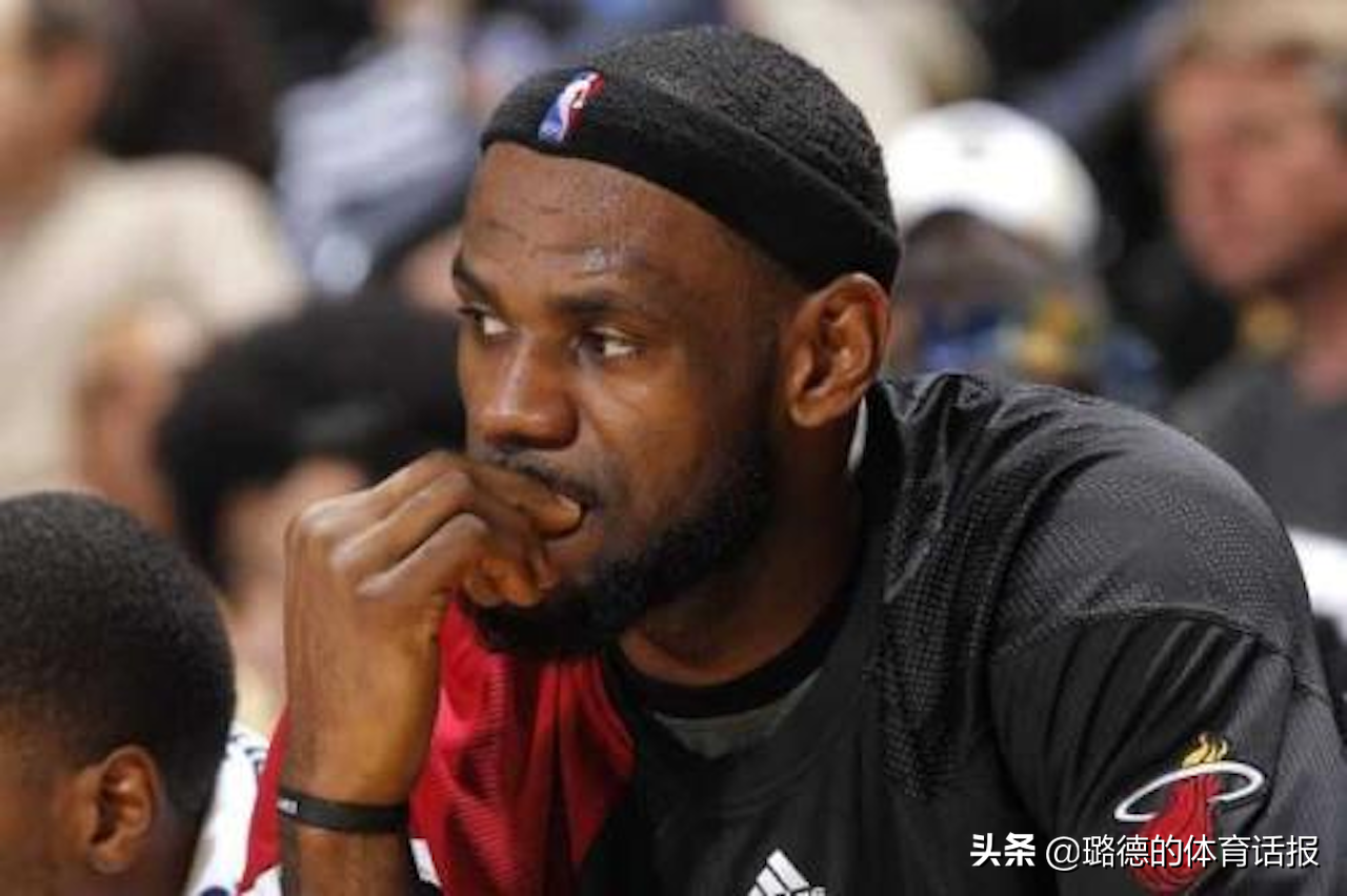 nba球员有哪些习惯(NBA球员也有“怪癖”，詹皇爱啃指甲，科比咬球衣，马龙不换袜子)