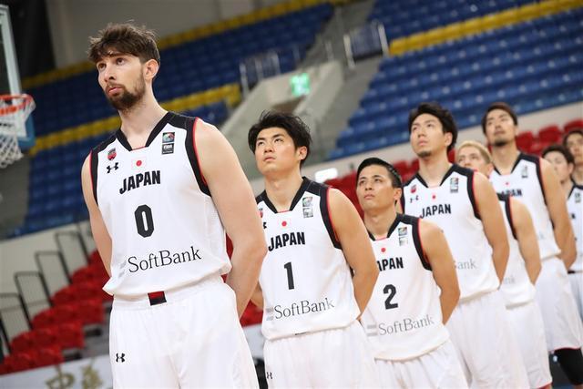 nba中有哪些日本人(日本男篮12人名单出炉！2名NBA球员 3名归化，八村塁恐遭尴尬全败)