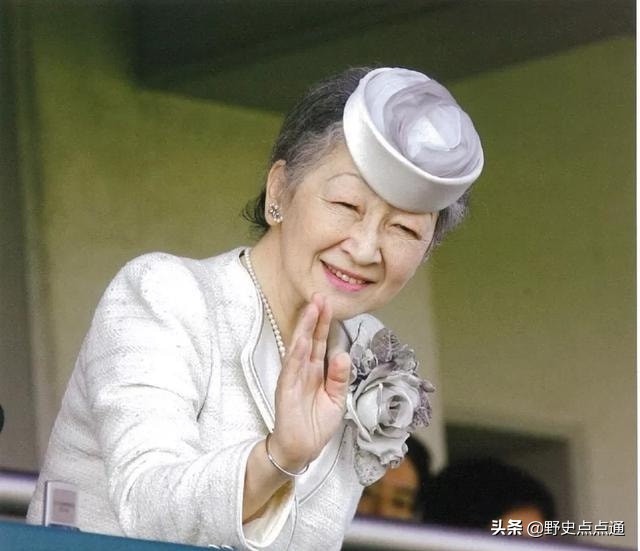 日本太子妃(87岁的美智子皇后:25岁嫁入皇室,生了3个孩子,拒绝和天皇