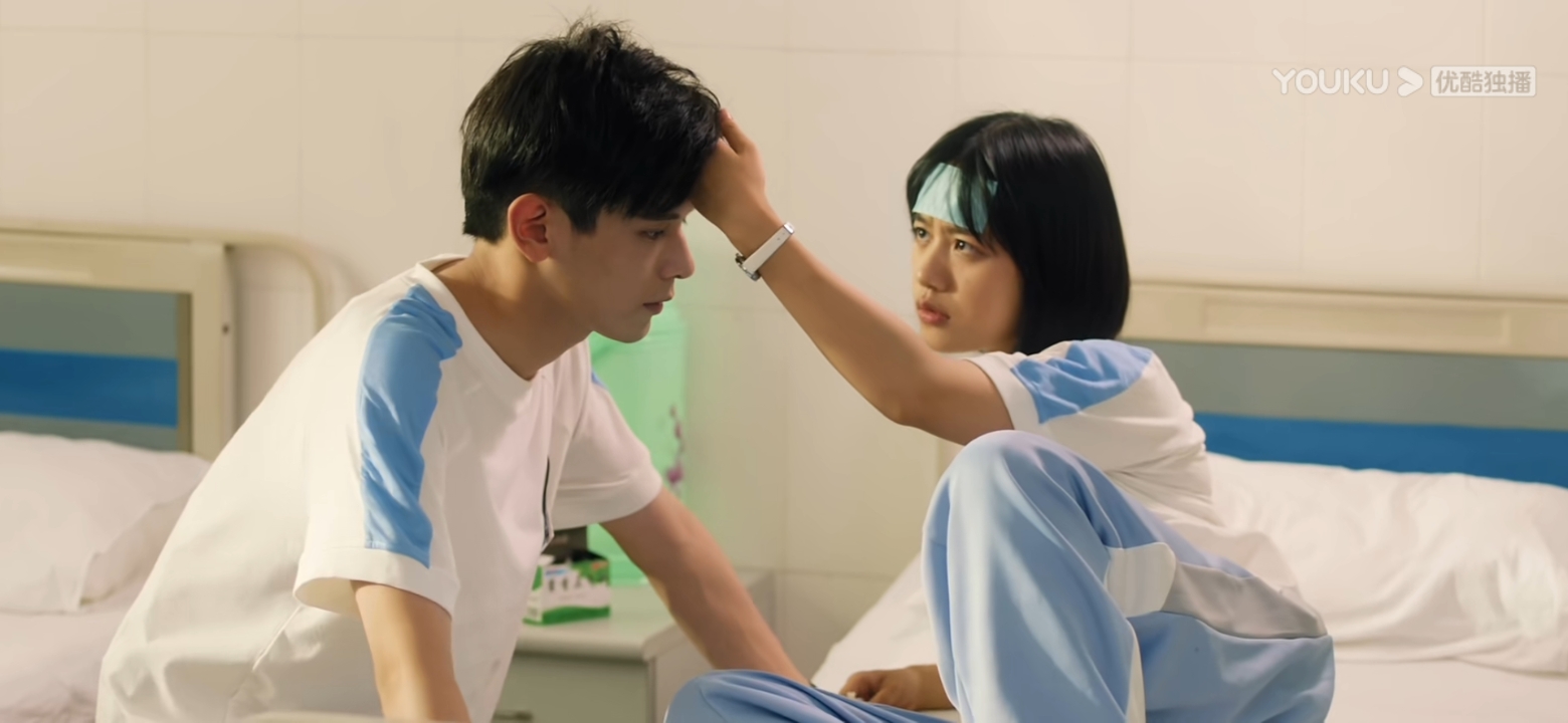 《放学别走》：一集炸学校，第三集太真实，高四生活笑闹间太感人