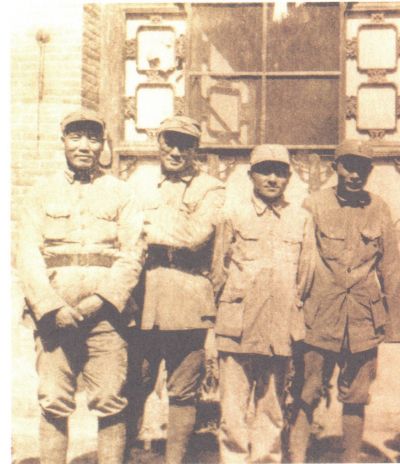 十大元帅的父亲是何身份：林彪的父亲经营布厂，贺龙的父亲是烈士