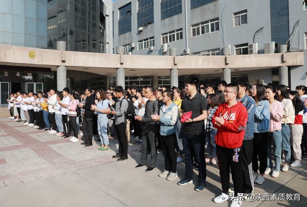 勉县武侯中学优秀毕业生赵元琪在西北农林科技大学成功举办书法展