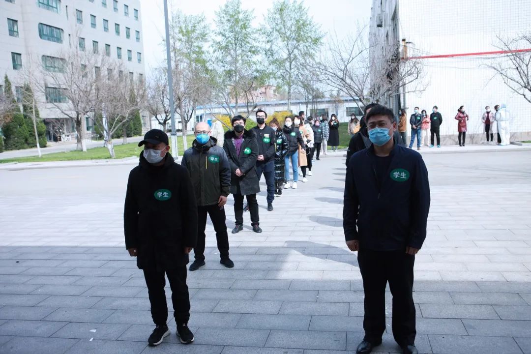 山东省潍坊商业学校组织疫情防控流程模拟演练活动