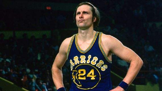 NBA历史小前锋（美媒排历史15大小前锋：乔丹偶像仅排第4，排名过半数存争议）