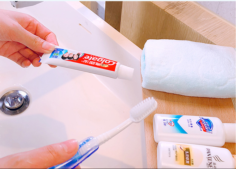 大一新生，每个月给多少生活费合适？1500元够吗？