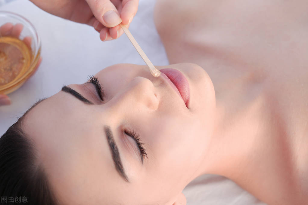 为什么有些女人“长胡子”呢？这几个原因，尽量别忽略