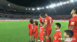 为什么中超开赛前要奏国歌（应该取消中超联赛的奏国歌仪式）