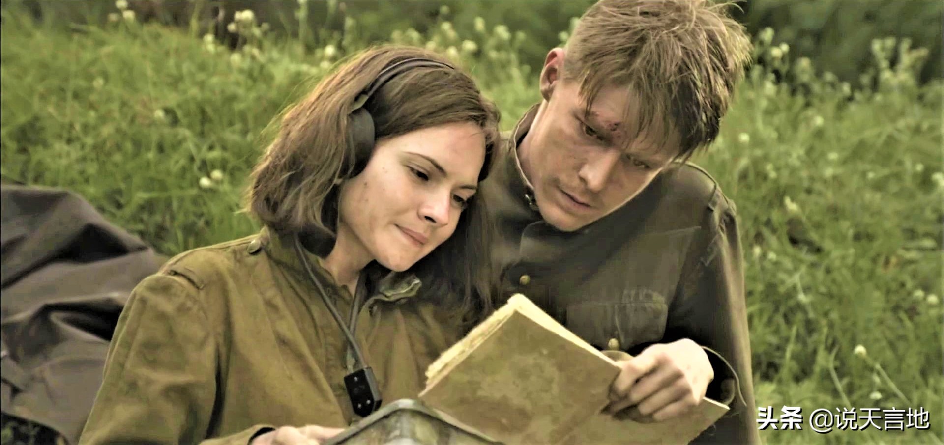 战火劫难:昔日战友同时被俘,一个选择叛国,一个选择救国