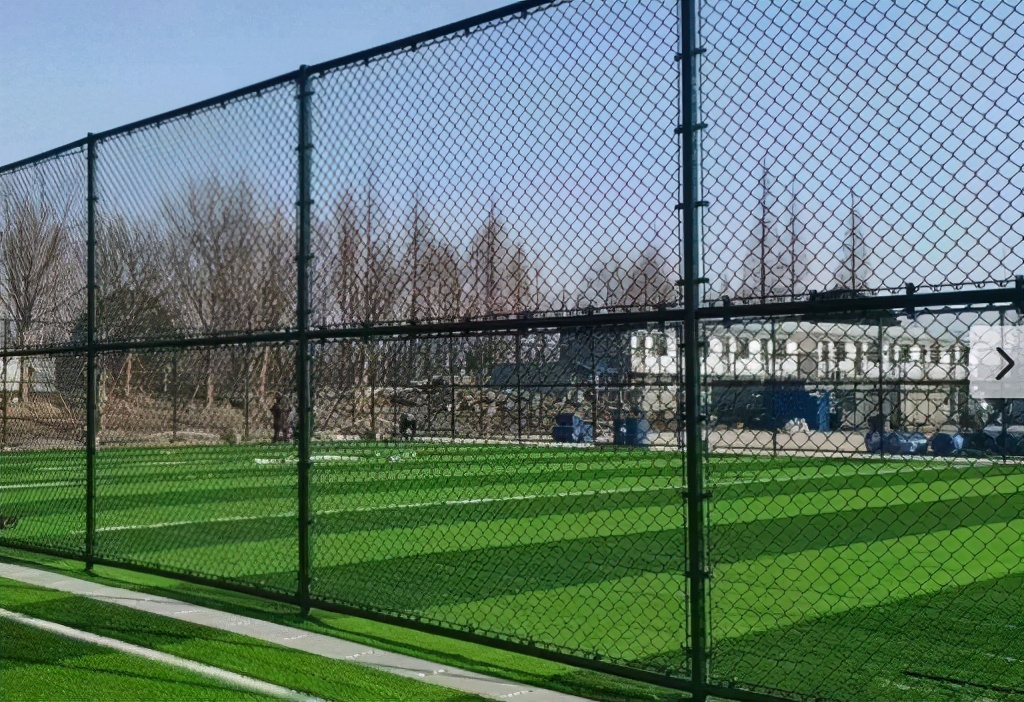 排球栏杆多高（体育场护栏网有哪些细节需要注意？）