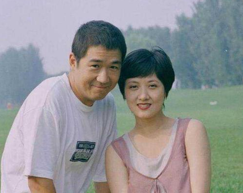 两任妻子一不改嫁一未生子，数次替儿子道歉，张国立的悲喜往事