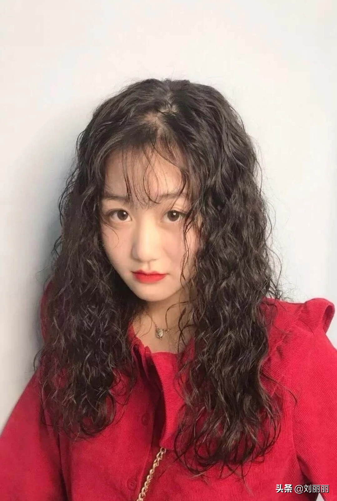 最洋气烫发20款，蓬松时尚显发量，适合头发细软少的女性