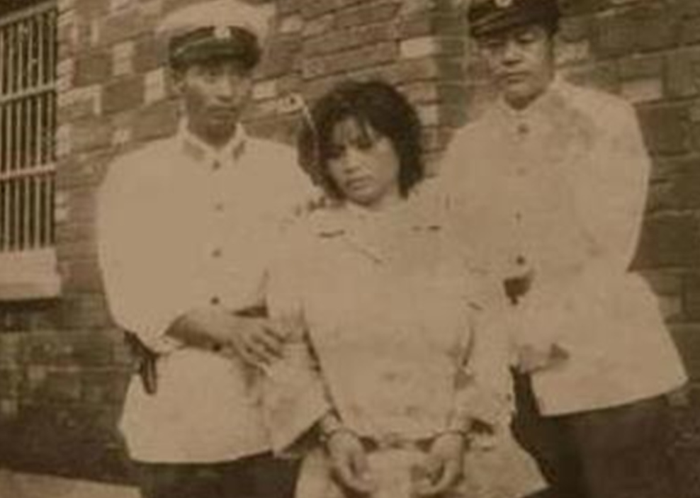 1963年，河北女会计携巨款神秘失踪，21年后从水泥地中挖出尸骨