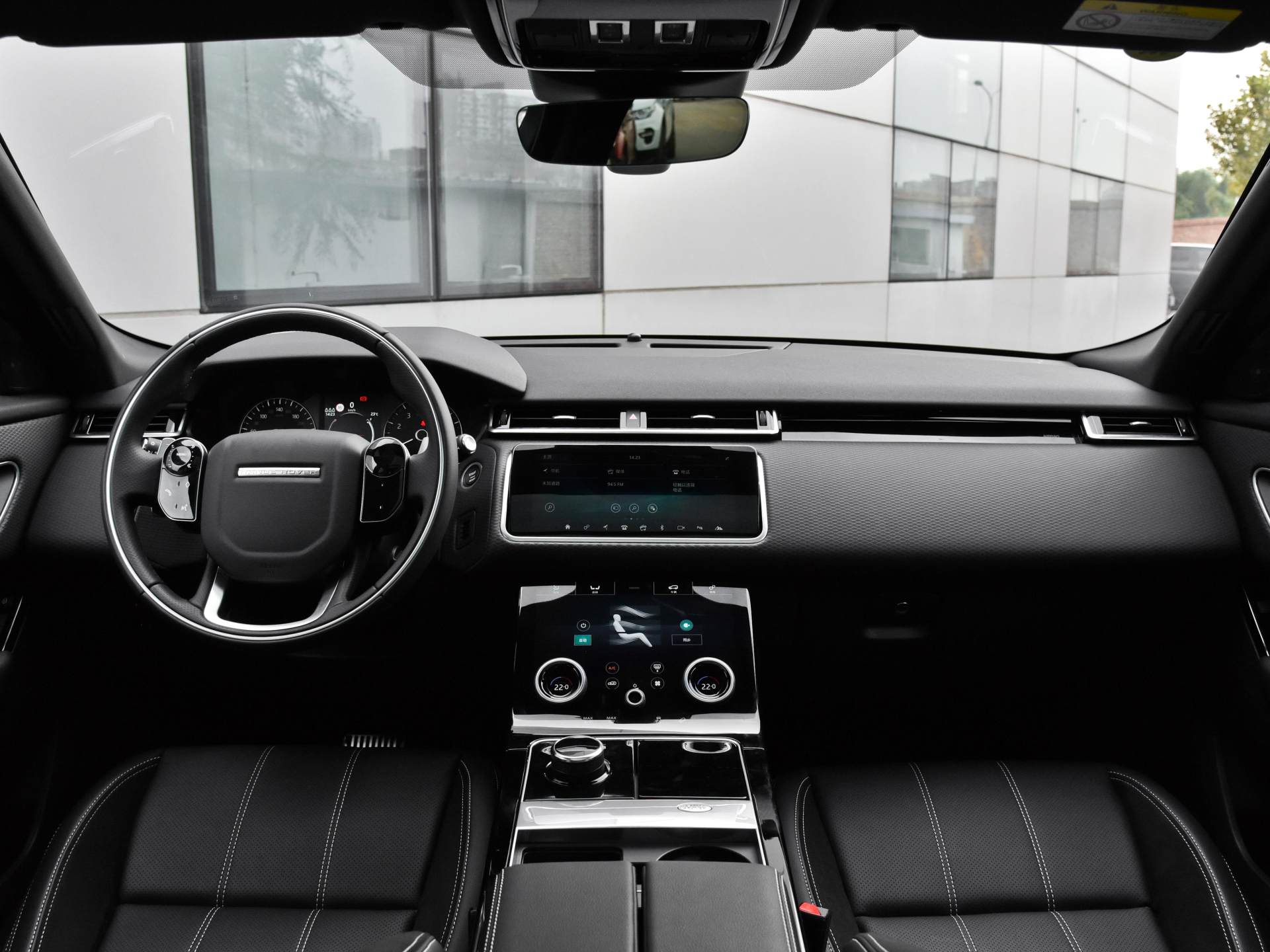 起售55.8万元，就能将大路虎开回家，还是四驱的，实拍揽胜星脉