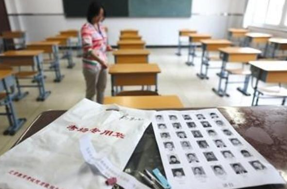 高考结束后，为什么监考老师要回收草稿纸？原来是为了考生着想