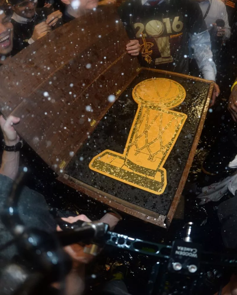 16年nba总决赛七场录像（创造历史！骑士官方晒图回顾2016年夺冠时刻）