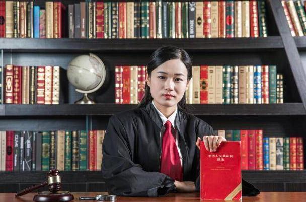 下半年有个“特殊公务员考试”，毕业生想要报考，需符合相应条件