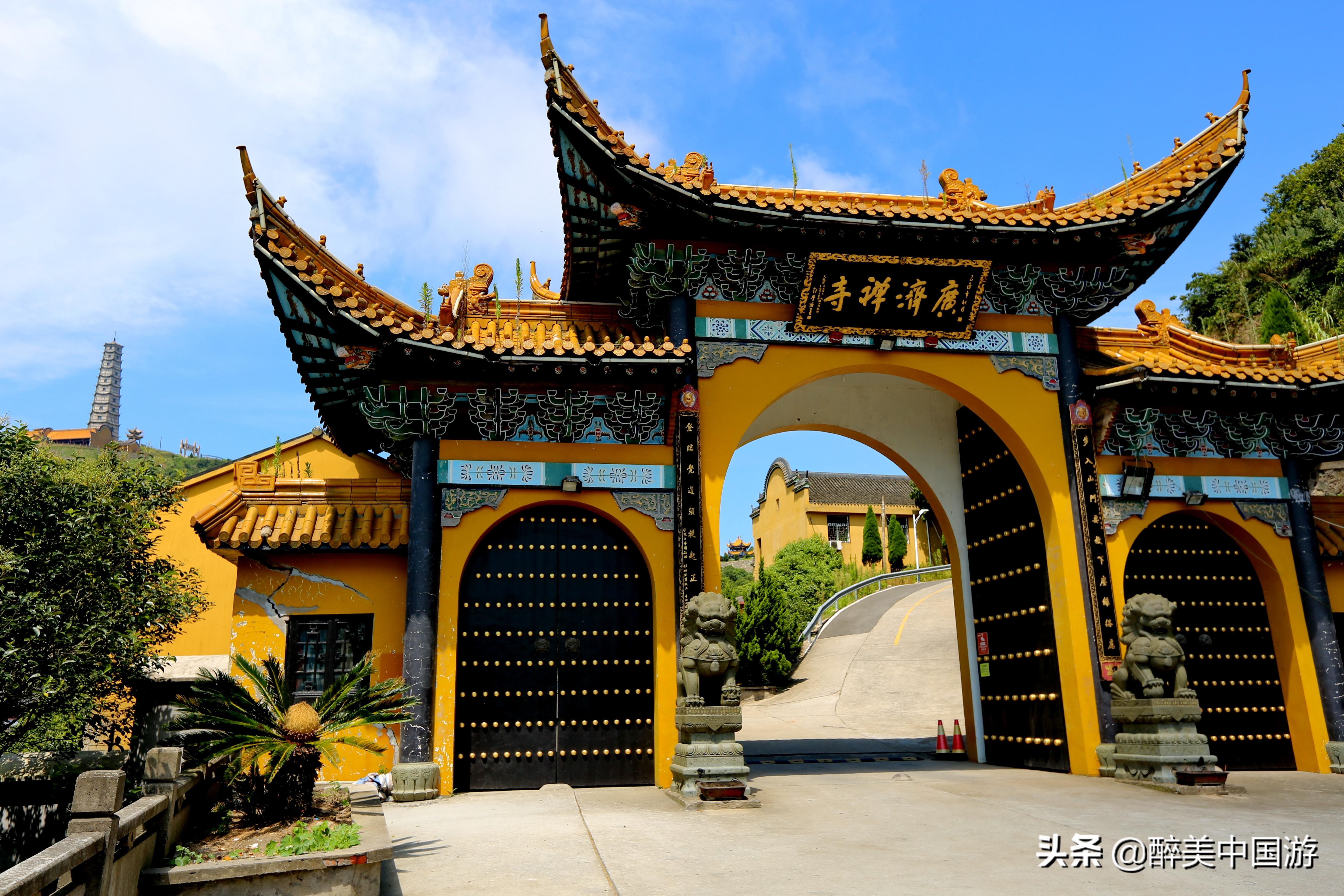 观音山旅游风景区门票政策及其他信息:门票参考价为每人50元,一米二