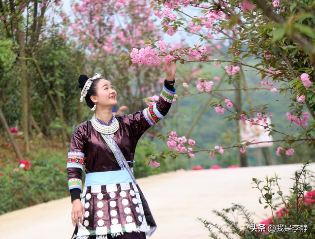 膺MOM迎32岁生日（32岁生日后，我回忆了我步入社会的15年，人生很短，不要浪费）