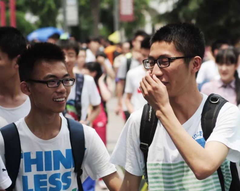 江苏高考生满分作文，全文仅755个字，30个生僻字难倒阅卷老师