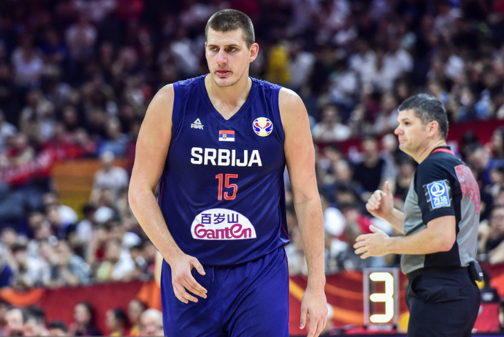 nba球员为什么体力这么好（行走的“五花肉”，约基奇身材如此胖，为何体力却非常好？）