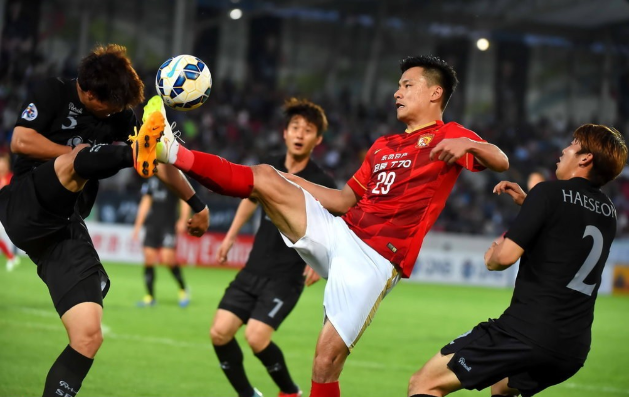 俱乐部世界杯恒大2015赛程（三年二次夺亚冠冠军的广州恒大2015年亚冠夺冠历程-海报回顾）