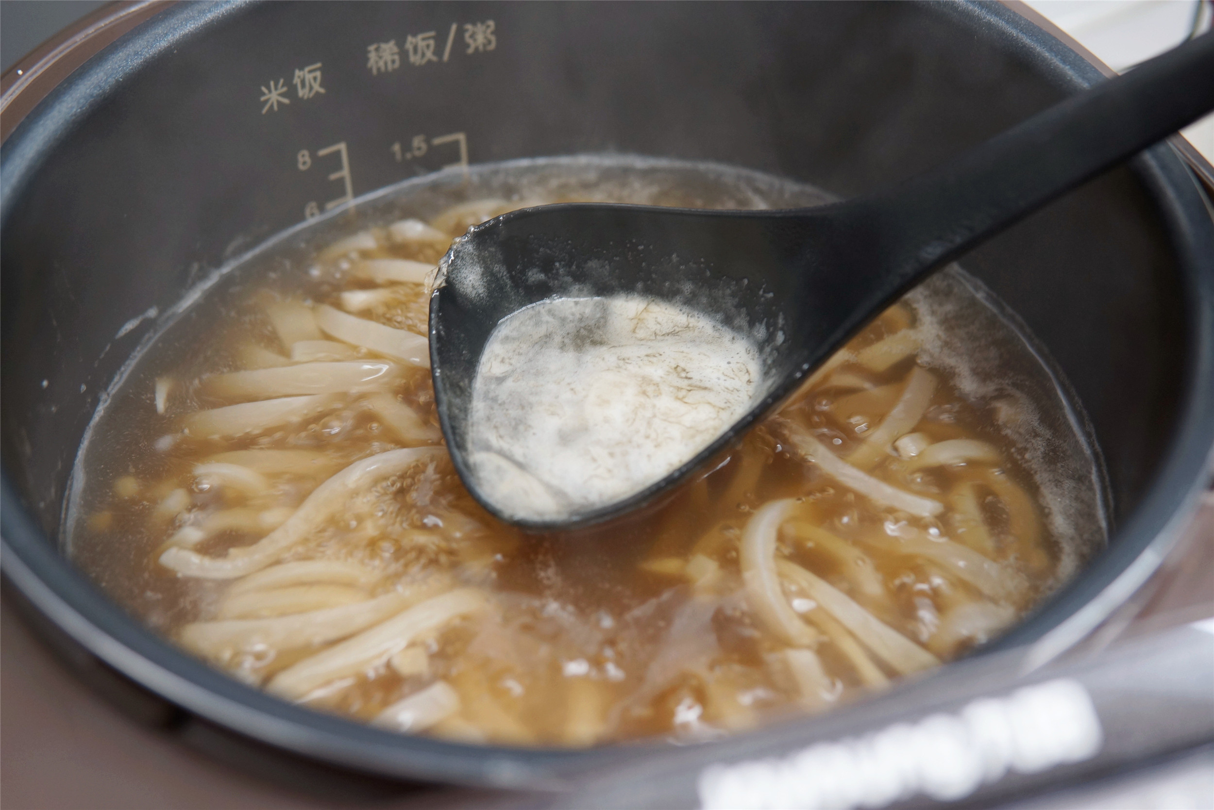 皮凍的做法,皮凍的做法步驟的視頻
