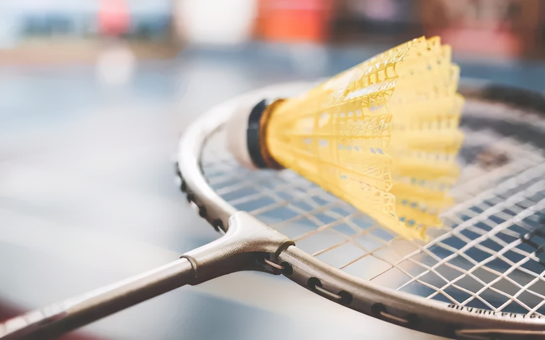 羽毛球球托(羽毛球与五行的属性)