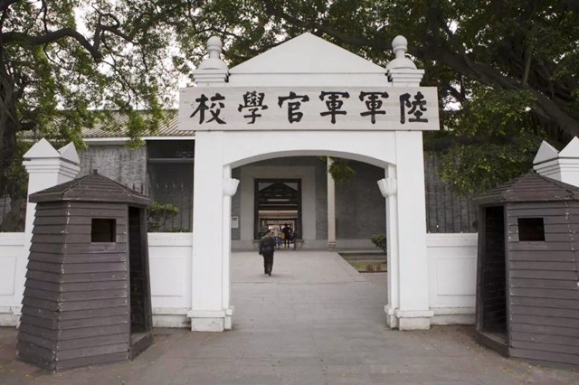 揭秘：十大开国元帅中伴随孙中山时间最多的是哪位