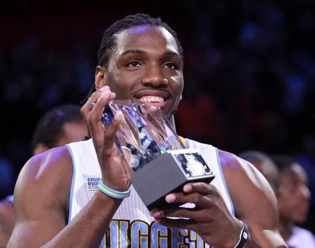 科斯塔库弗斯（“半兽人”加盟广厦，2013年丹佛田径大队成员今何在？）