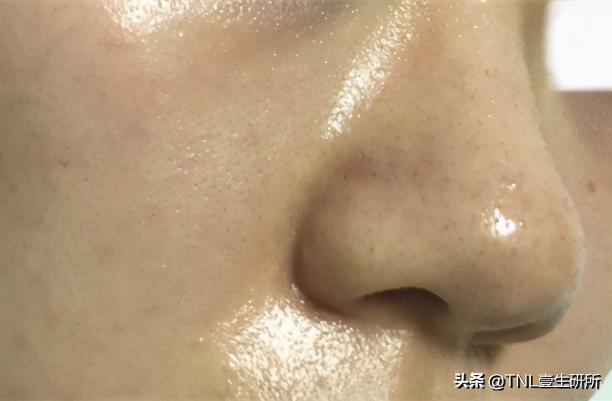 如何区分皂基洗面奶和氨基酸洗面奶？哪种更好用？