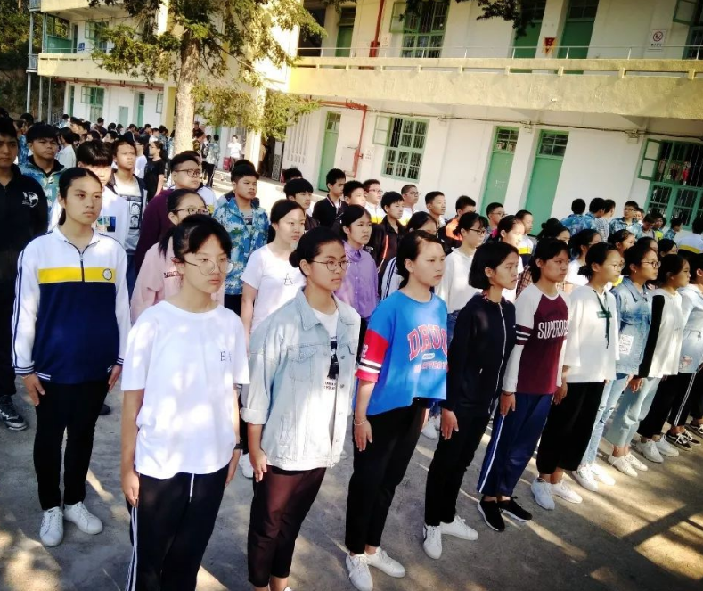 福建5所野鸡大学臭名昭著，被官媒点名，学生毕业后还是高中学历