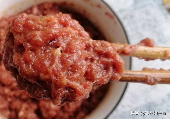 牛肉餃子餡的做法,