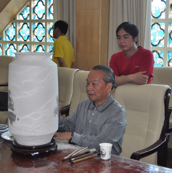 陆氏青花的传承：大师陆如与陆岩、陆涛