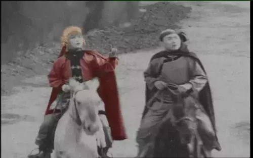 30岁的电影，左右武术文化，100年，金庸国龙不能肩负！