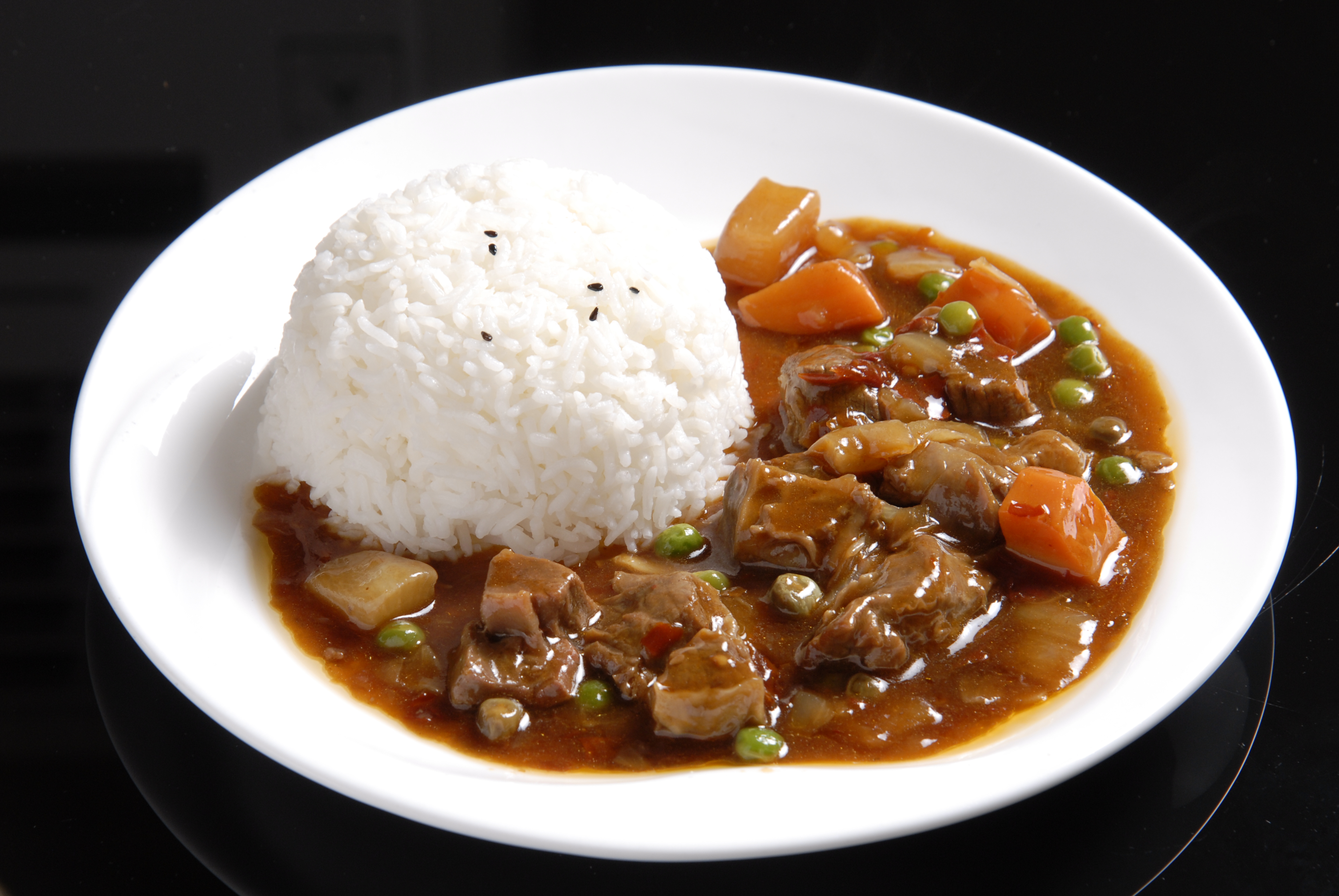 【红烧牛肉烩饭】做法步骤图 香而不腻又营养解馋-起舞食谱网