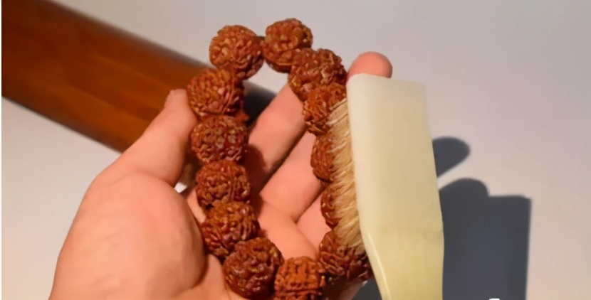 别再把金刚当煤球盘了