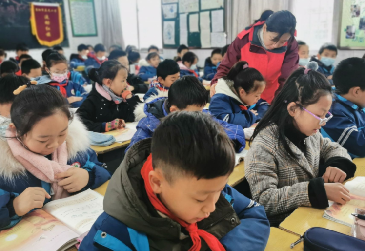 将英语踢出“高考”难实现，但可以踢出“期末考试”，教育部回应