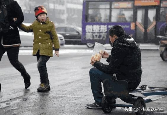 中年心酸无人懂：身负重担，苦难只能深藏心底