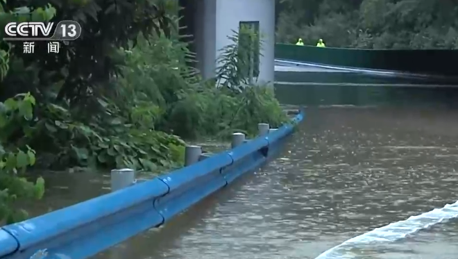 焦点访谈丨风雨一起扛！河南遭遇特大暴雨 救援力量星夜驰援