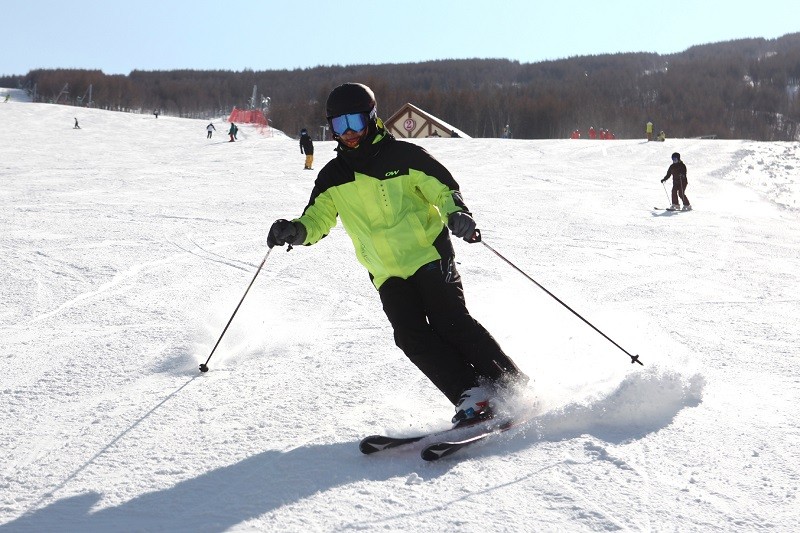 滑雪初学者滑什么雪质（“小白”看过来！你准备好滑雪了么？）