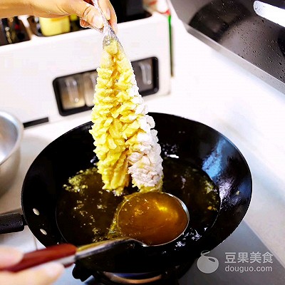 松鼠魚的做法,松鼠魚的做法視頻