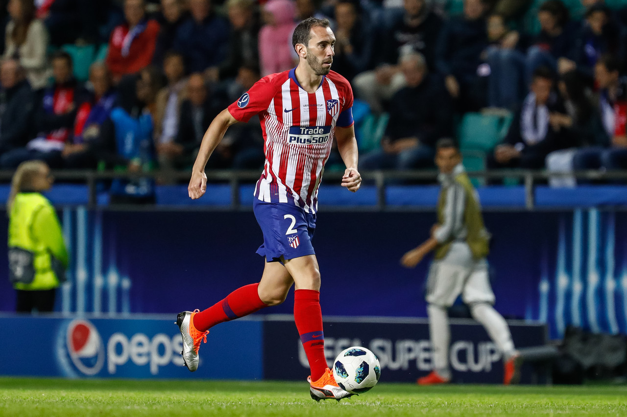 戈丁完整参与赛前训练(戈丁:受伤后西蒙尼让我去当前锋)