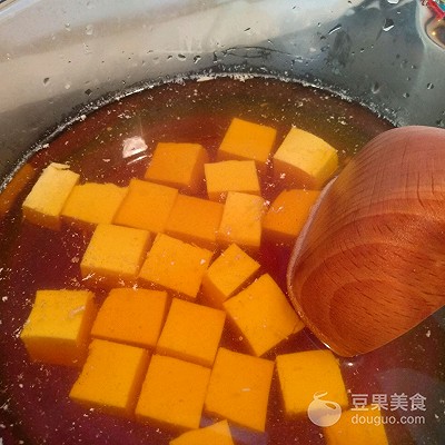 麻婆豆腐的家常做法（麻婆豆腐的家常做(zuo)法不放肉）-第7张图片(pian)-大连信息网