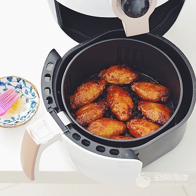 空气炸锅烤鸡翅用多少度多少分钟（五步做出外酥里嫩）