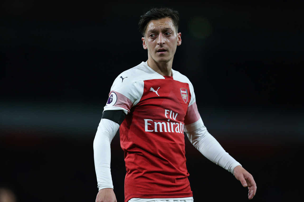 厄齐尔厄齐尔现在去哪里了（德专家：不会去中国或土耳其，厄齐尔100%留在阿森纳）-趣拿体育