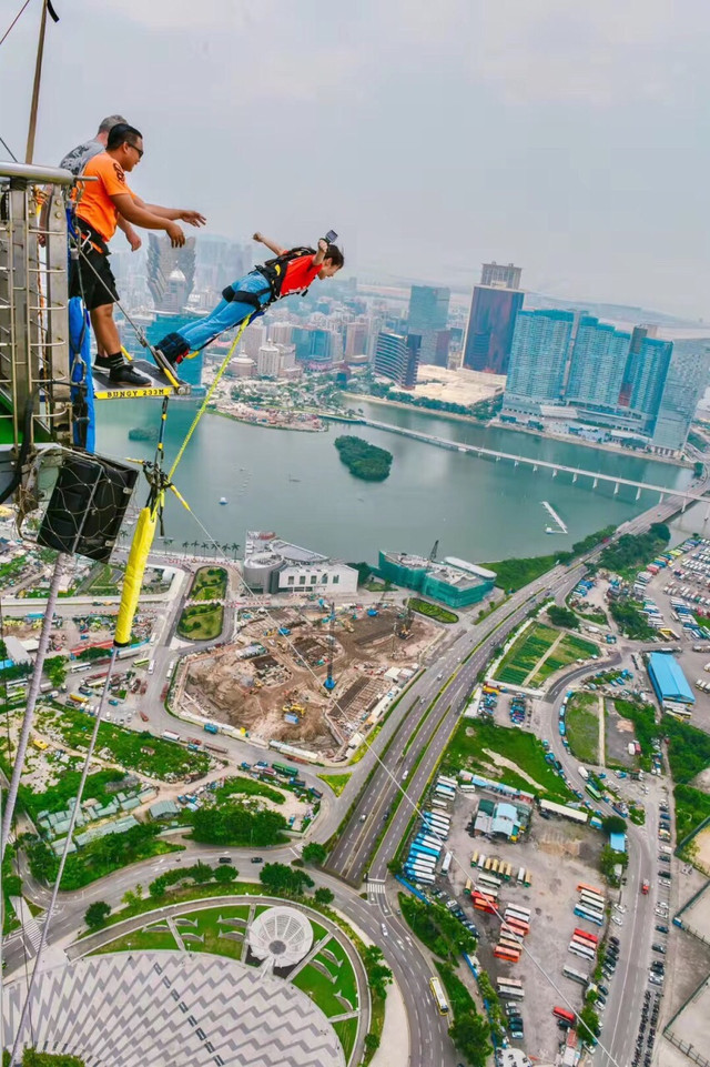 「一生一次」全球最高的233米澳门塔蹦极攻略