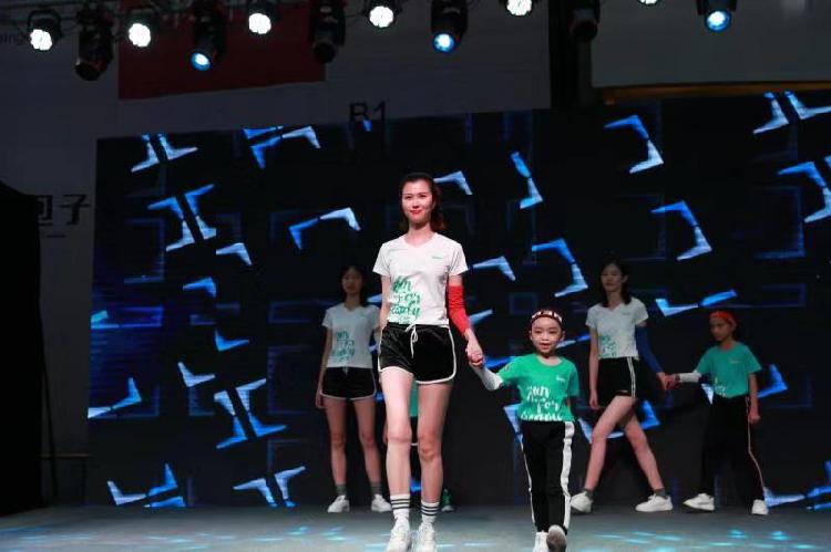 哪些重庆美女最爱跑步？双子座 23到40岁……