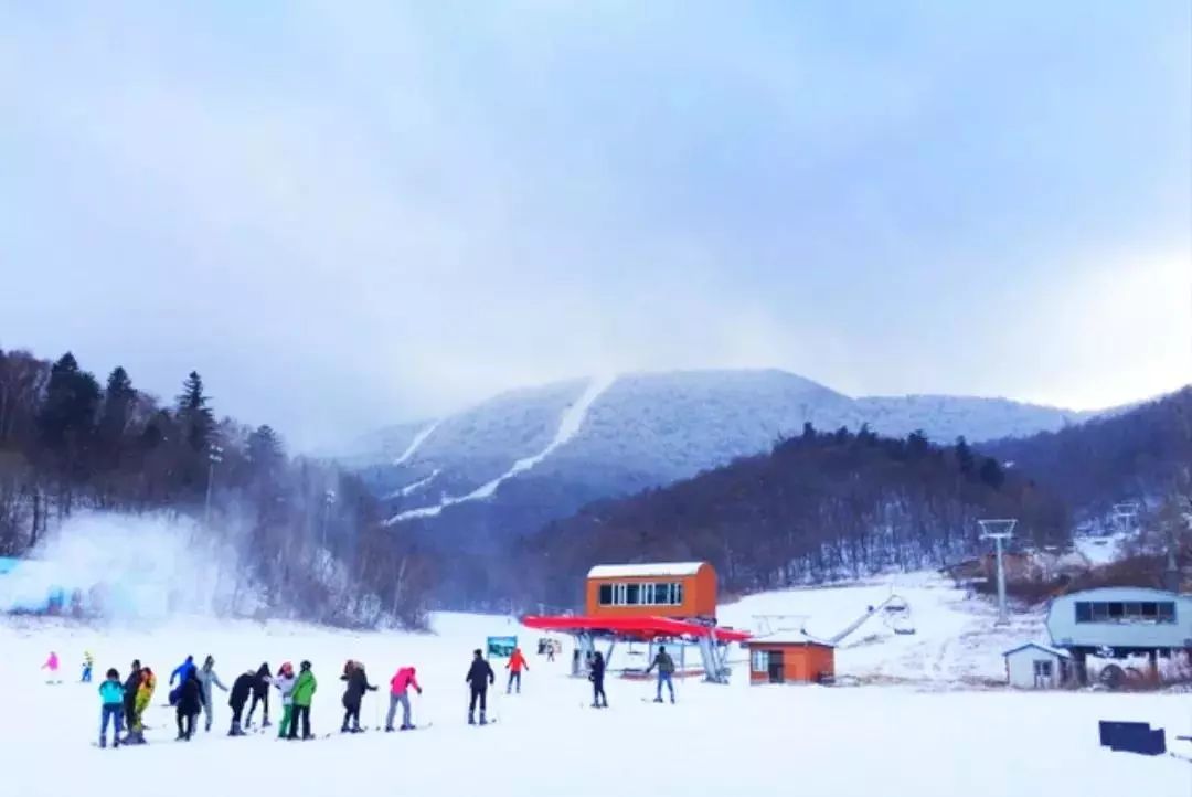 哈尔滨室内滑雪场(收藏！哈尔滨周边最全的滑雪场攻略都在这里了！)