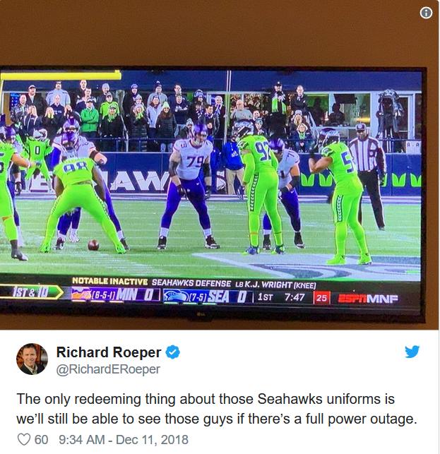 NFL西雅图海鹰荧光绿队服遭吐槽：网友戏称看比赛得戴墨镜