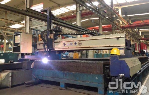 大开眼界！揭秘森源吊车大臂加工的11道工序！